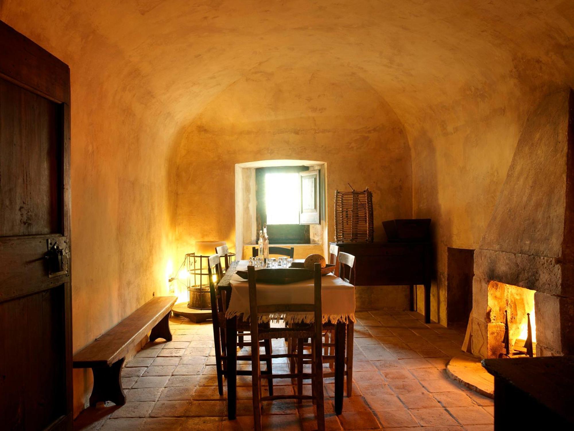 Sextantio Albergo Diffuso Santo Stefano Di Sessanio Exterior foto