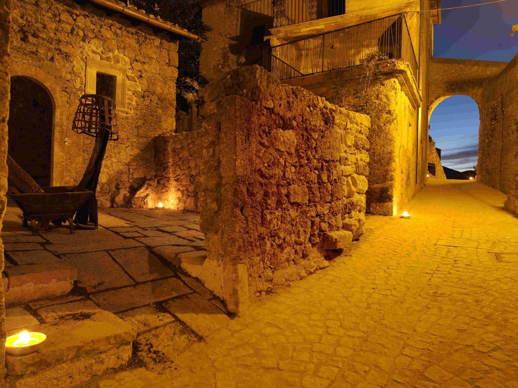 Sextantio Albergo Diffuso Santo Stefano Di Sessanio Exterior foto